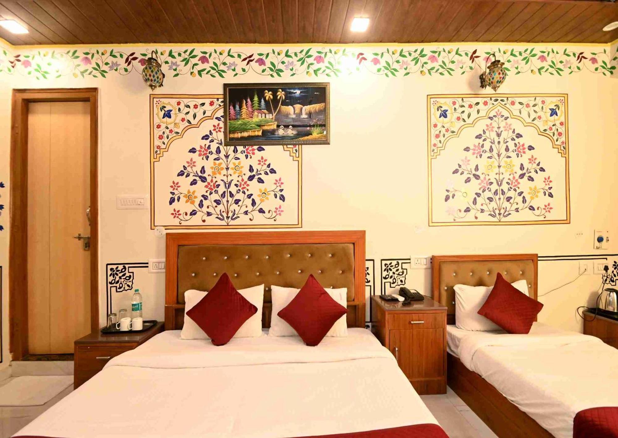 Virasat Mahal Heritage Hotel-Jaipur City Center 외부 사진