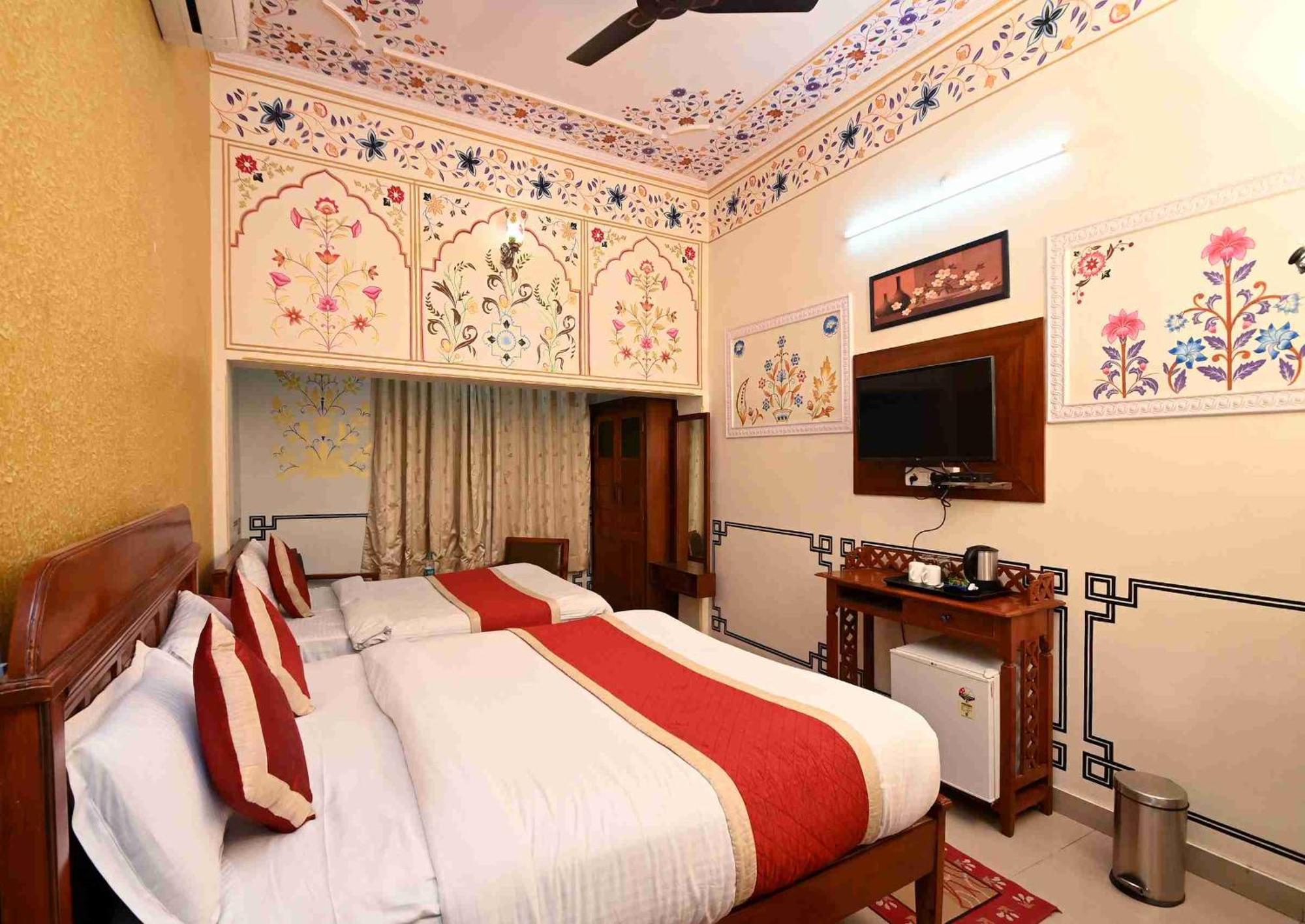 Virasat Mahal Heritage Hotel-Jaipur City Center 외부 사진