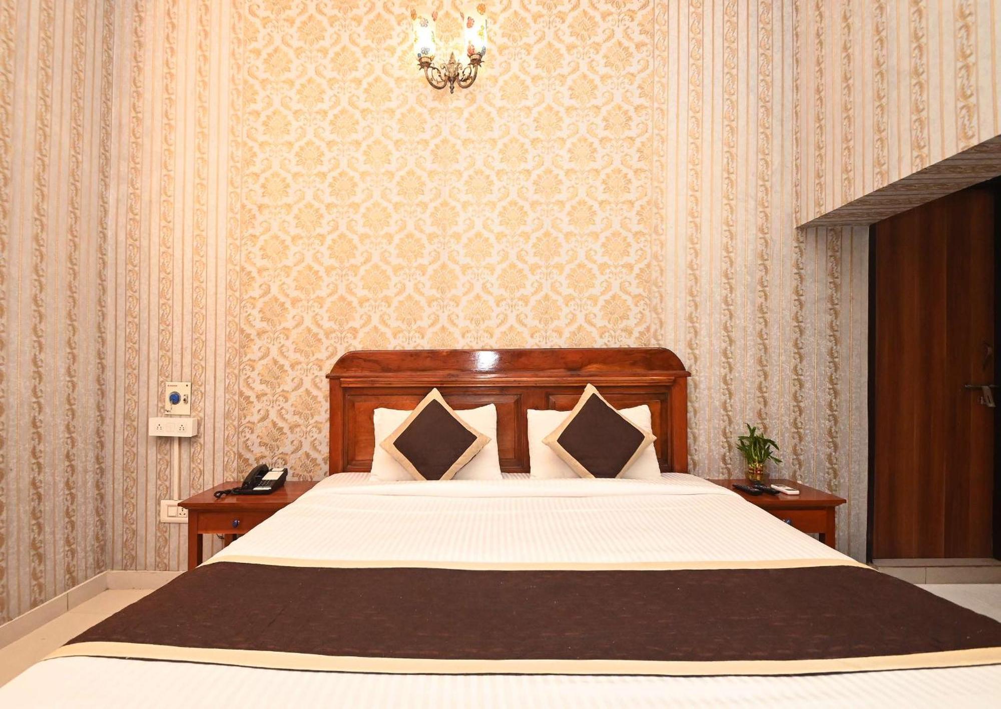 Virasat Mahal Heritage Hotel-Jaipur City Center 외부 사진