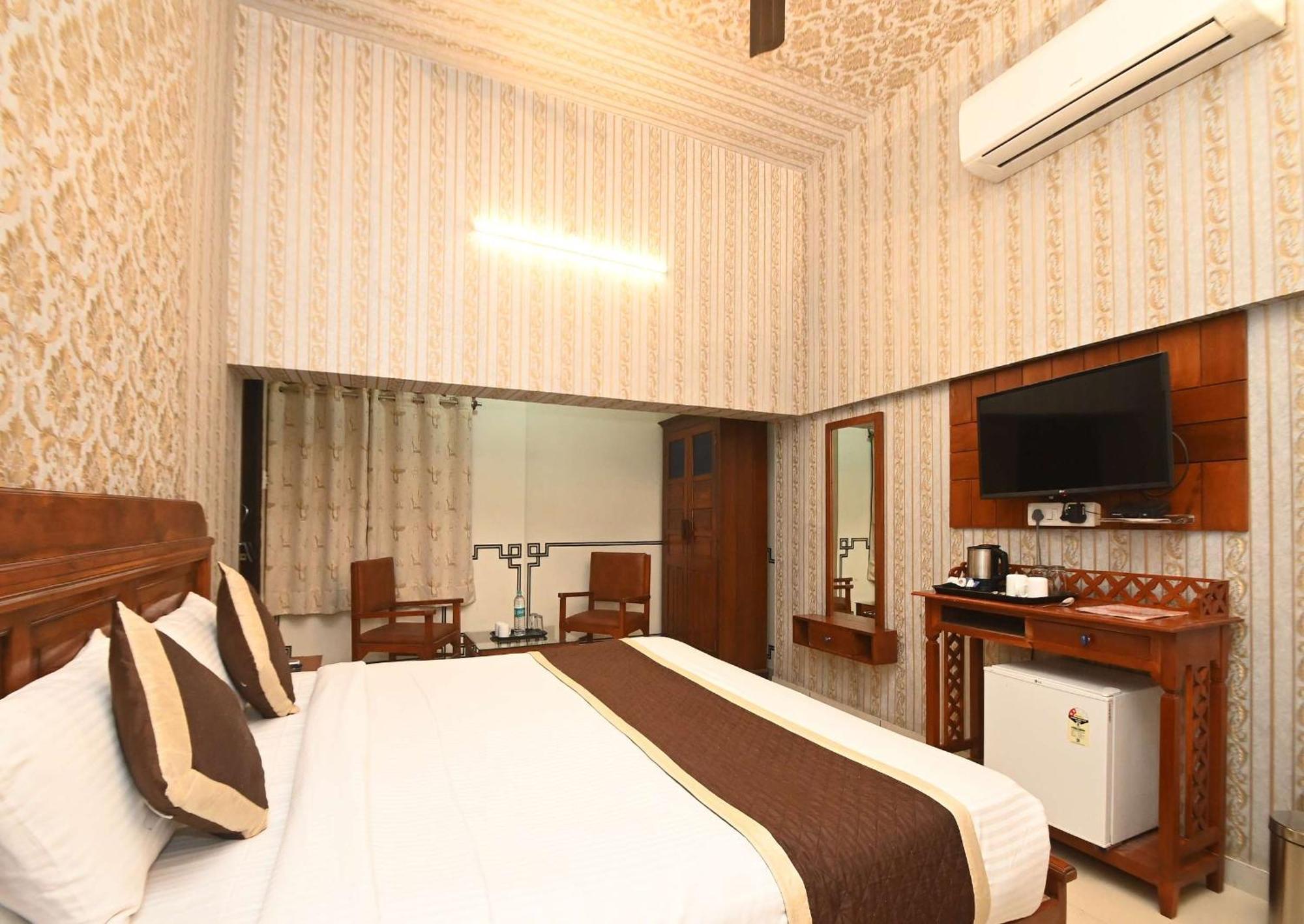 Virasat Mahal Heritage Hotel-Jaipur City Center 외부 사진